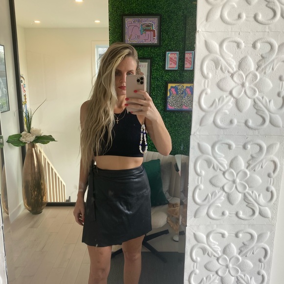 Aritzia Wilfred Free Wallet mini Skirt leather - Picture 1 of 3